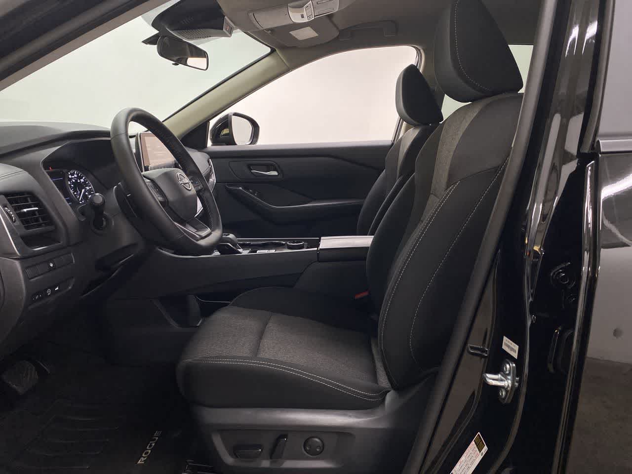 Thumbnail: 2025 Nissan Rogue - 13