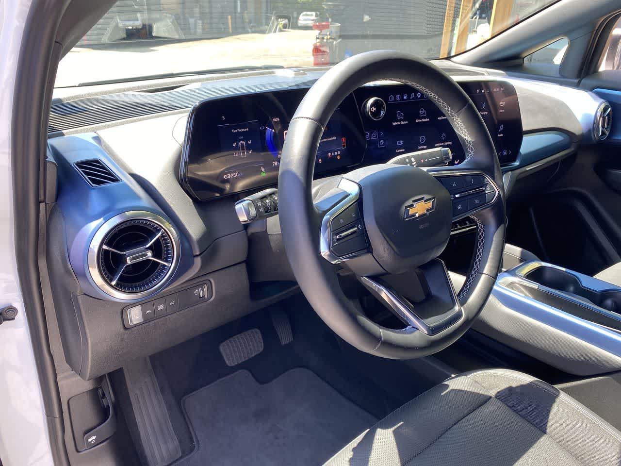 Thumbnail: 2024 Chevrolet Equinox - 2