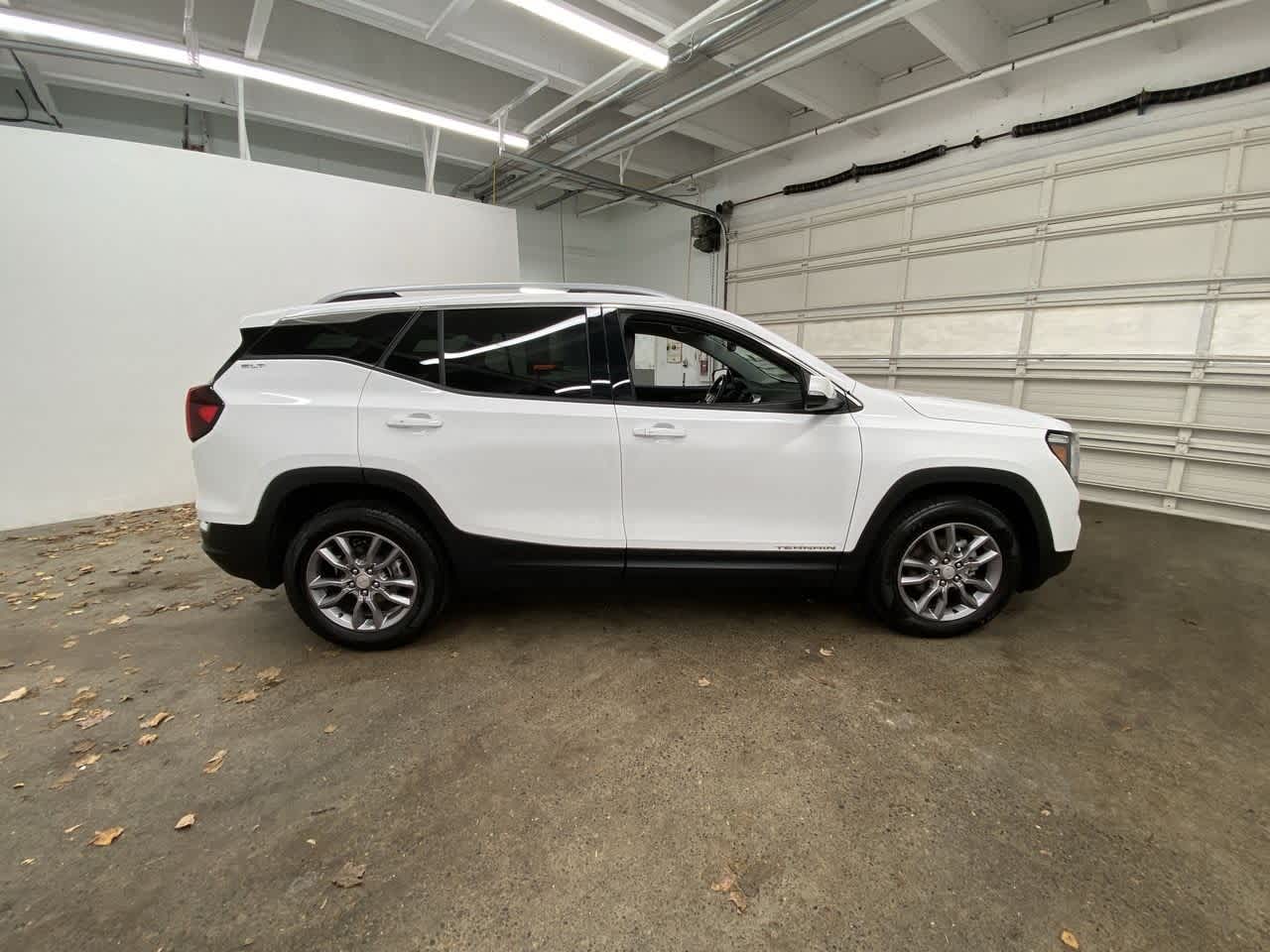 Thumbnail: 2024 GMC Terrain - 7