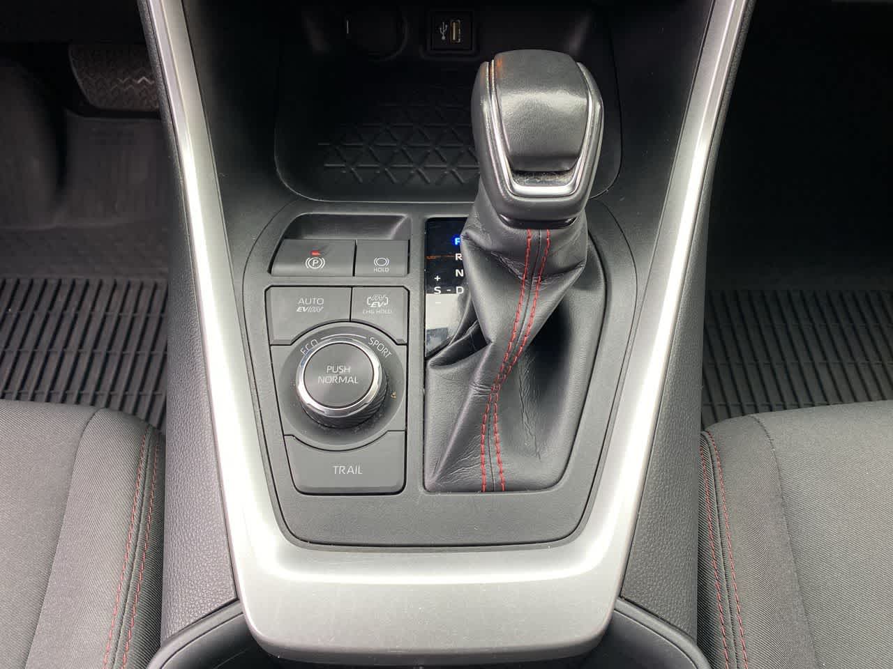 Thumbnail: 2023 Toyota RAV4 - 27