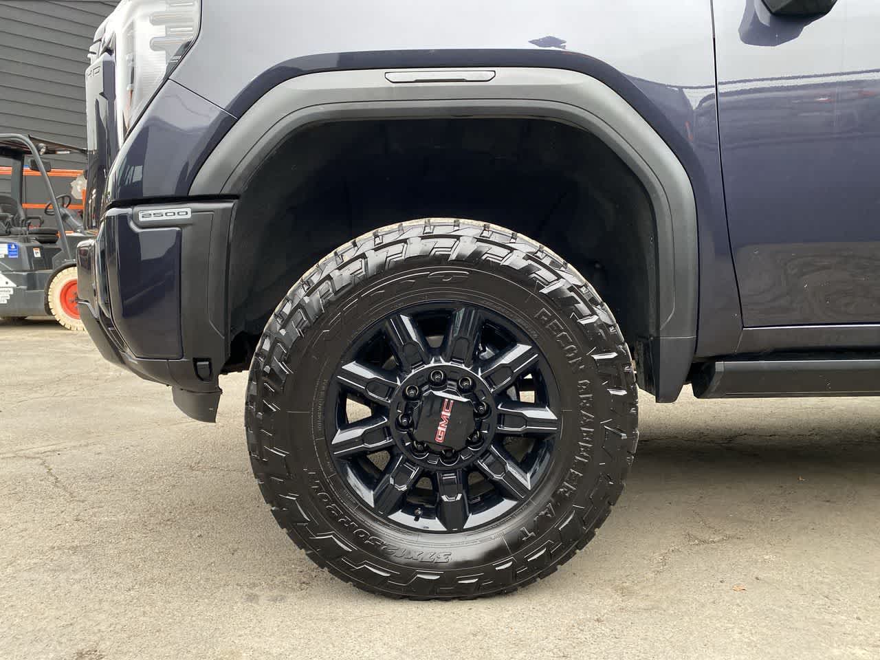 Thumbnail: 2024 GMC Sierra 2500 - 10