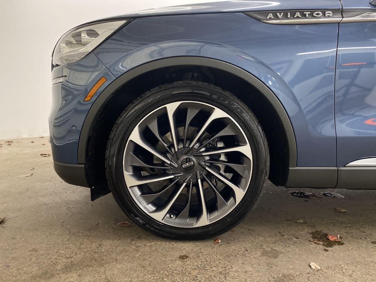 Thumbnail: 2020 Lincoln Aviator - 11