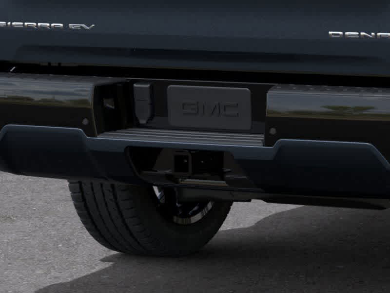 2025 GMC Sierra EV Denali 14