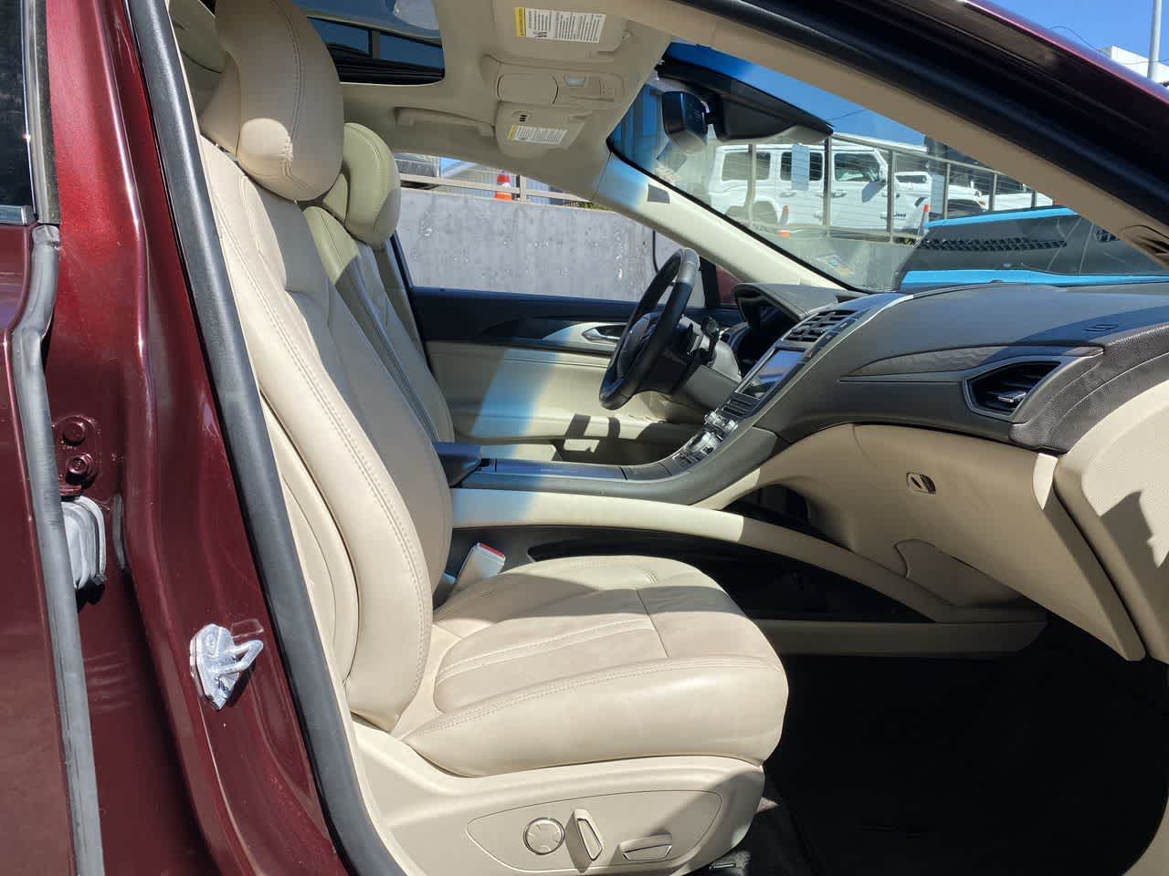 Thumbnail: 2018 Lincoln MKZ - 19