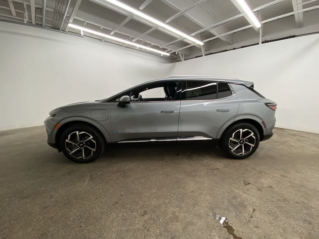 Thumbnail: 2025 Chevrolet Equinox - 3