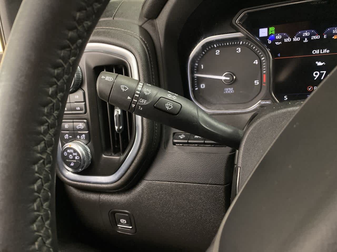 Thumbnail: 2023 GMC Sierra 3500 - 22