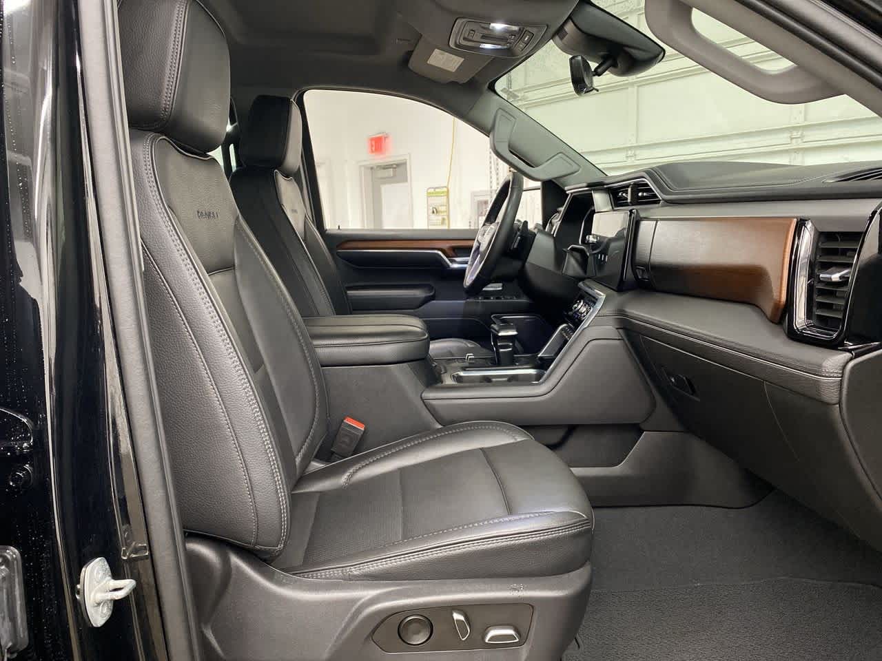 Thumbnail: 2023 GMC Sierra 1500 - 18