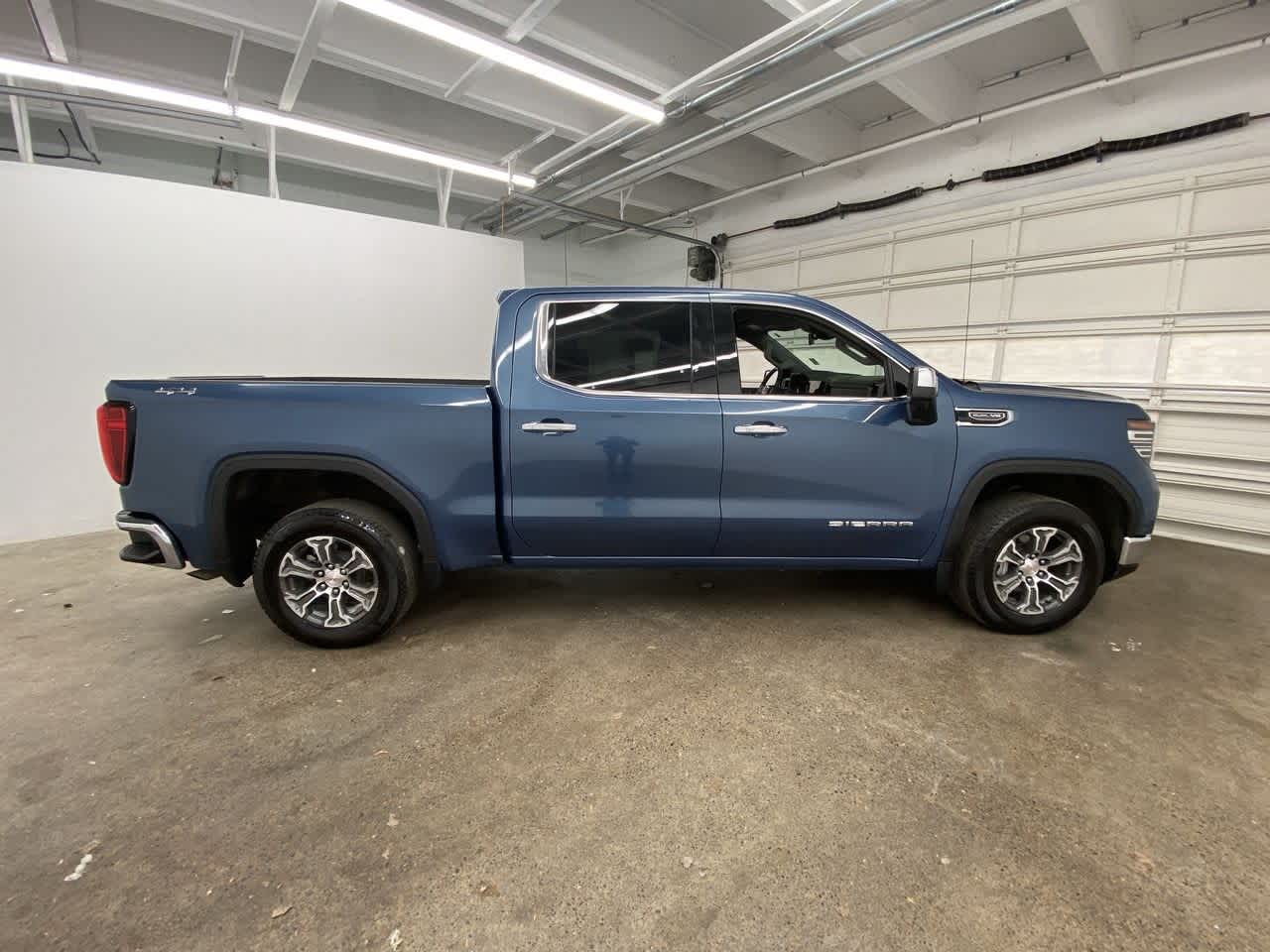 Thumbnail: 2024 GMC Sierra 1500 - 7