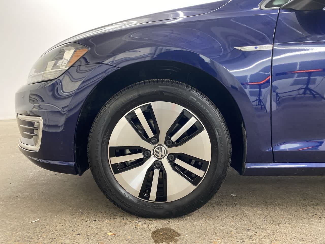 Thumbnail: 2019 Volkswagen e-Golf - 11