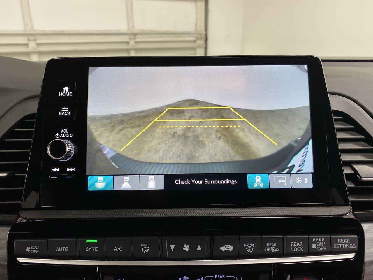 Thumbnail: 2026 Honda Odyssey - 27