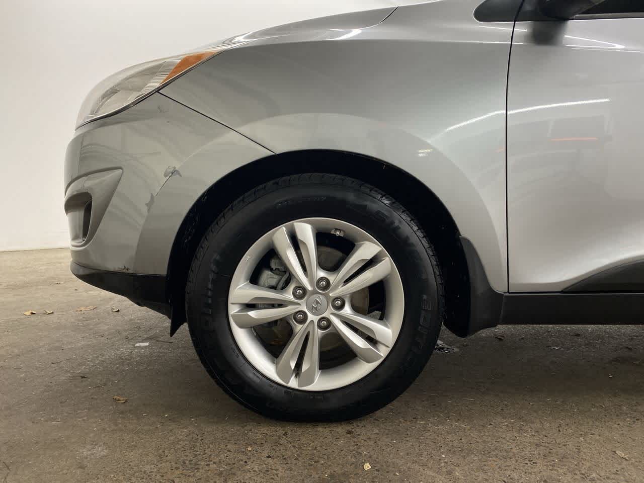 Thumbnail: 2012 Hyundai Tucson - 12