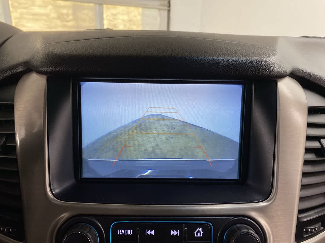 Thumbnail: 2019 GMC Yukon XL - 24