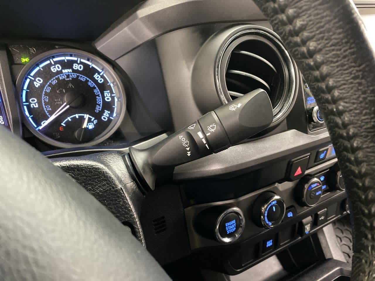Thumbnail: 2020 Toyota Tacoma - 22