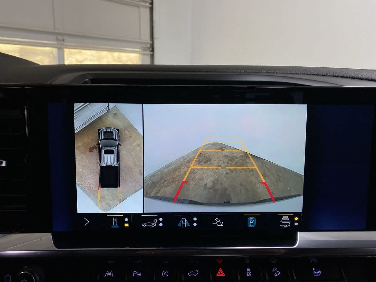 Thumbnail: 2022 Chevrolet Silverado 1500 - 24