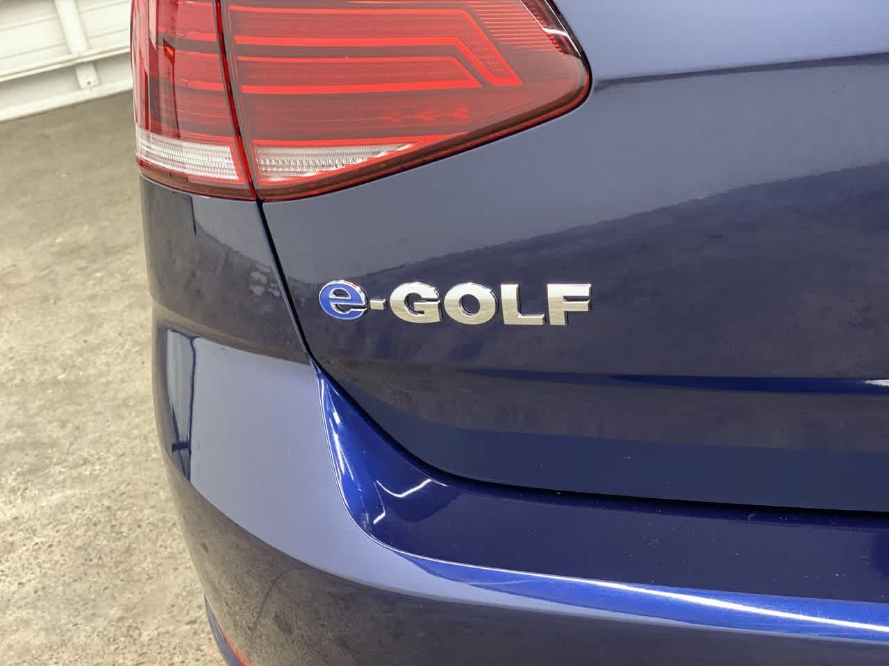 Thumbnail: 2019 Volkswagen e-Golf - 10