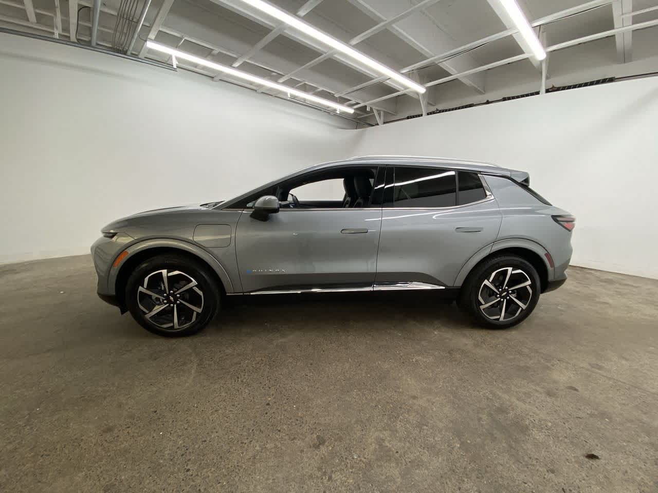 Thumbnail: 2025 Chevrolet Equinox - 3