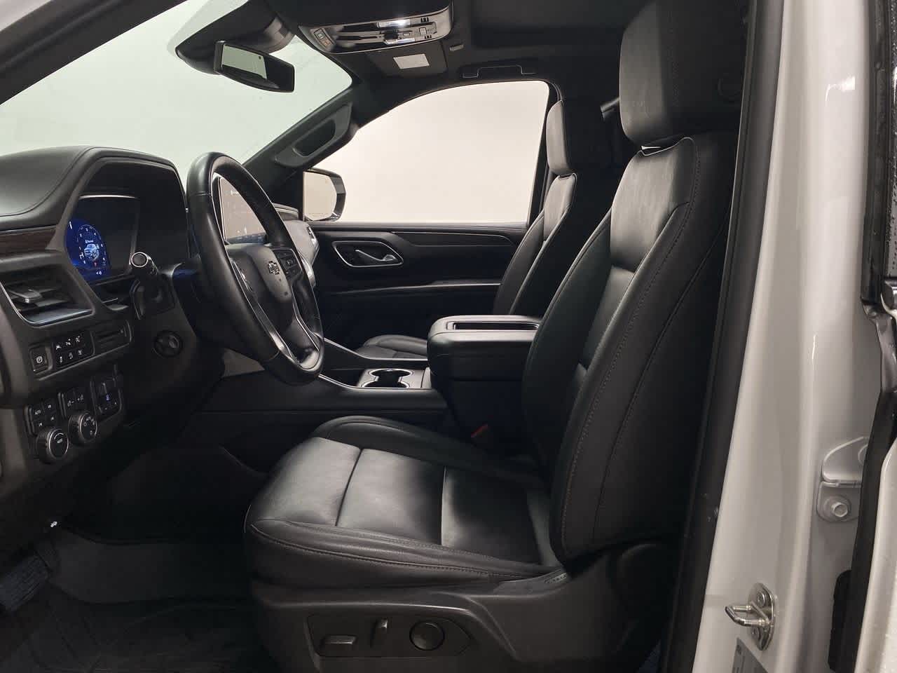 Thumbnail: 2023 Chevrolet Tahoe - 14