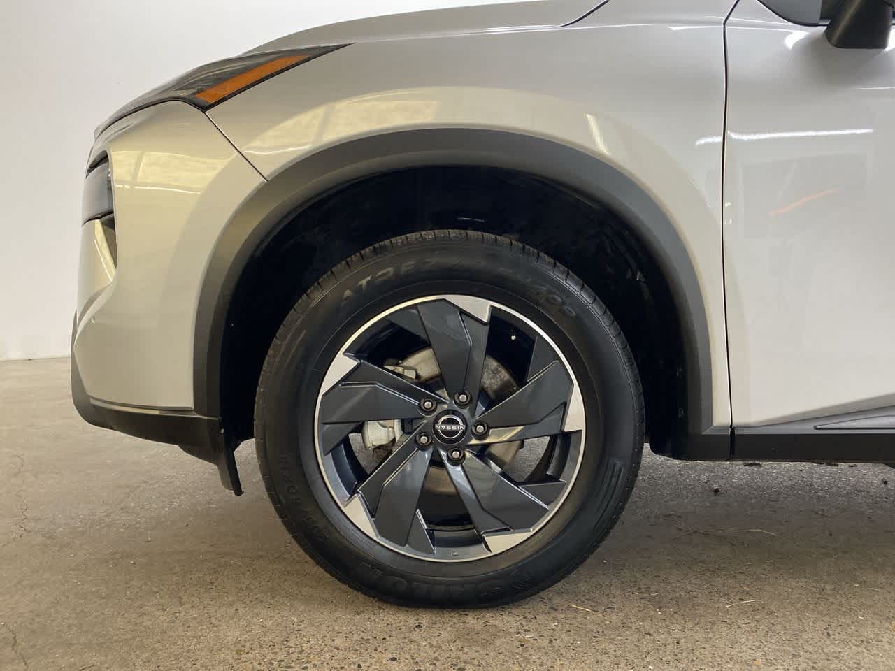 Thumbnail: 2024 Nissan Rogue - 11