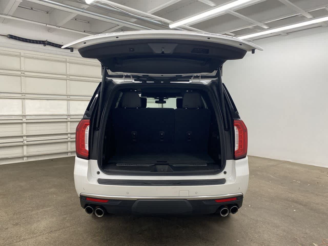 Thumbnail: 2021 GMC Yukon - 28