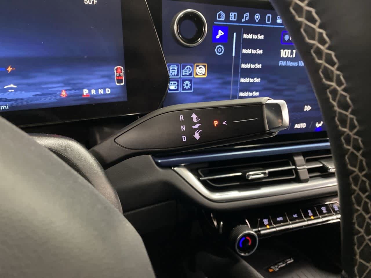 Thumbnail: 2025 Chevrolet Equinox - 25