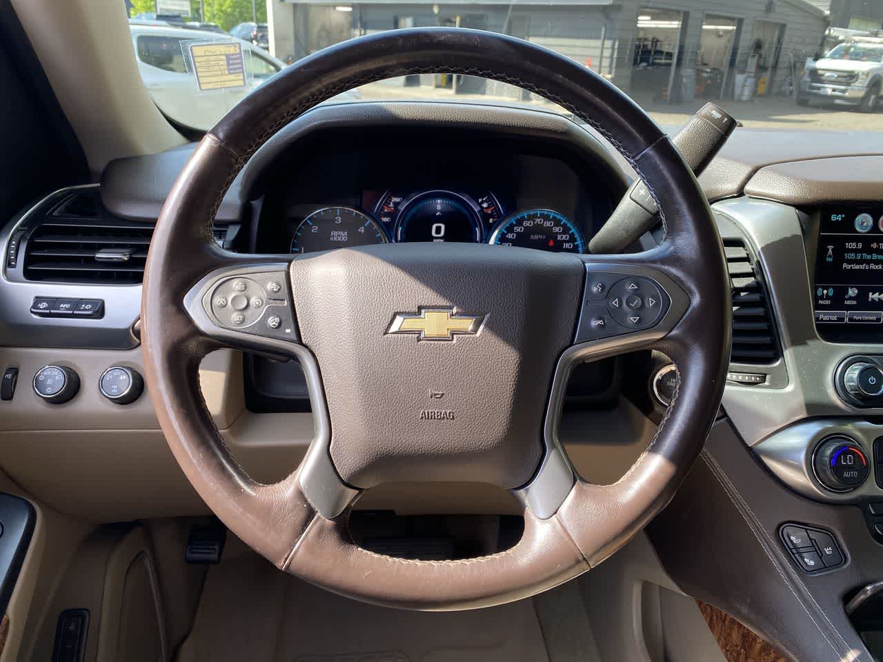 Thumbnail: 2016 Chevrolet Suburban - 20
