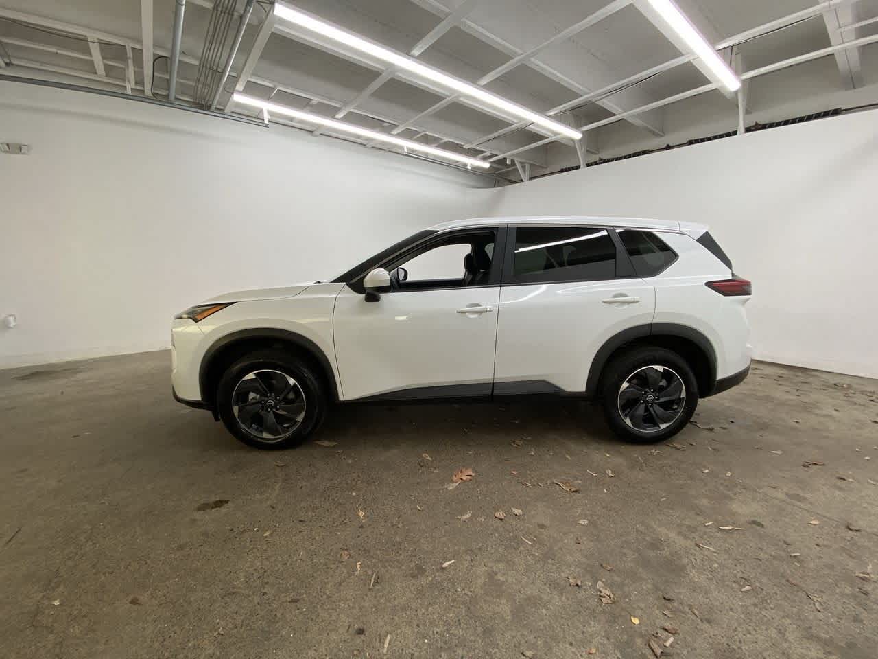 Thumbnail: 2024 Nissan Rogue - 3