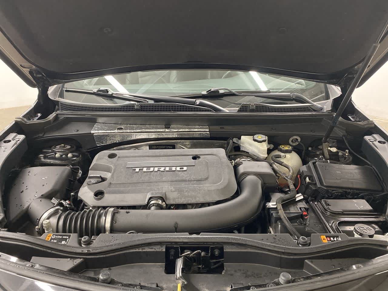 Thumbnail: 2019 Cadillac XT4 - 13