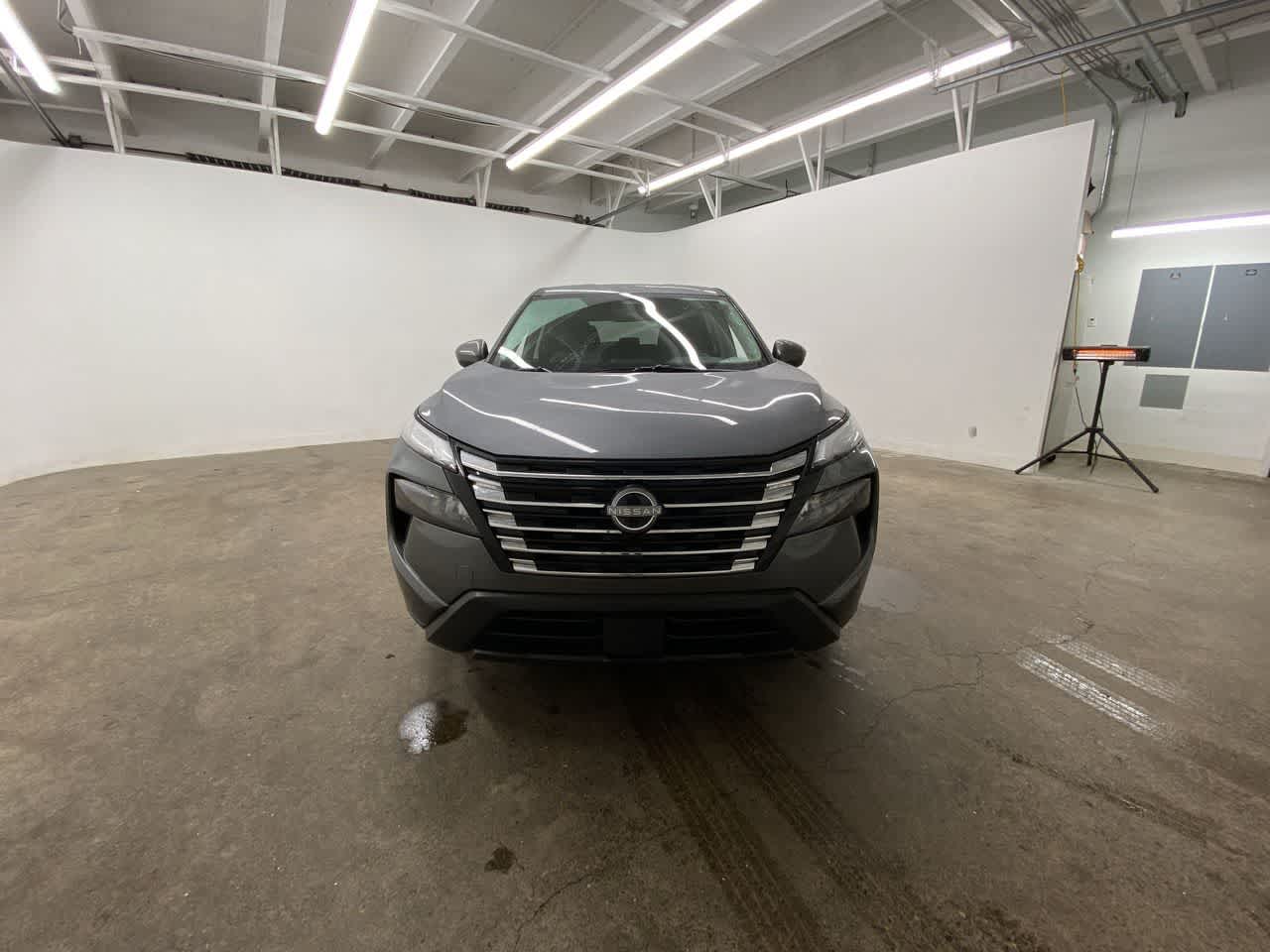 Thumbnail: 2025 Nissan Rogue - 9