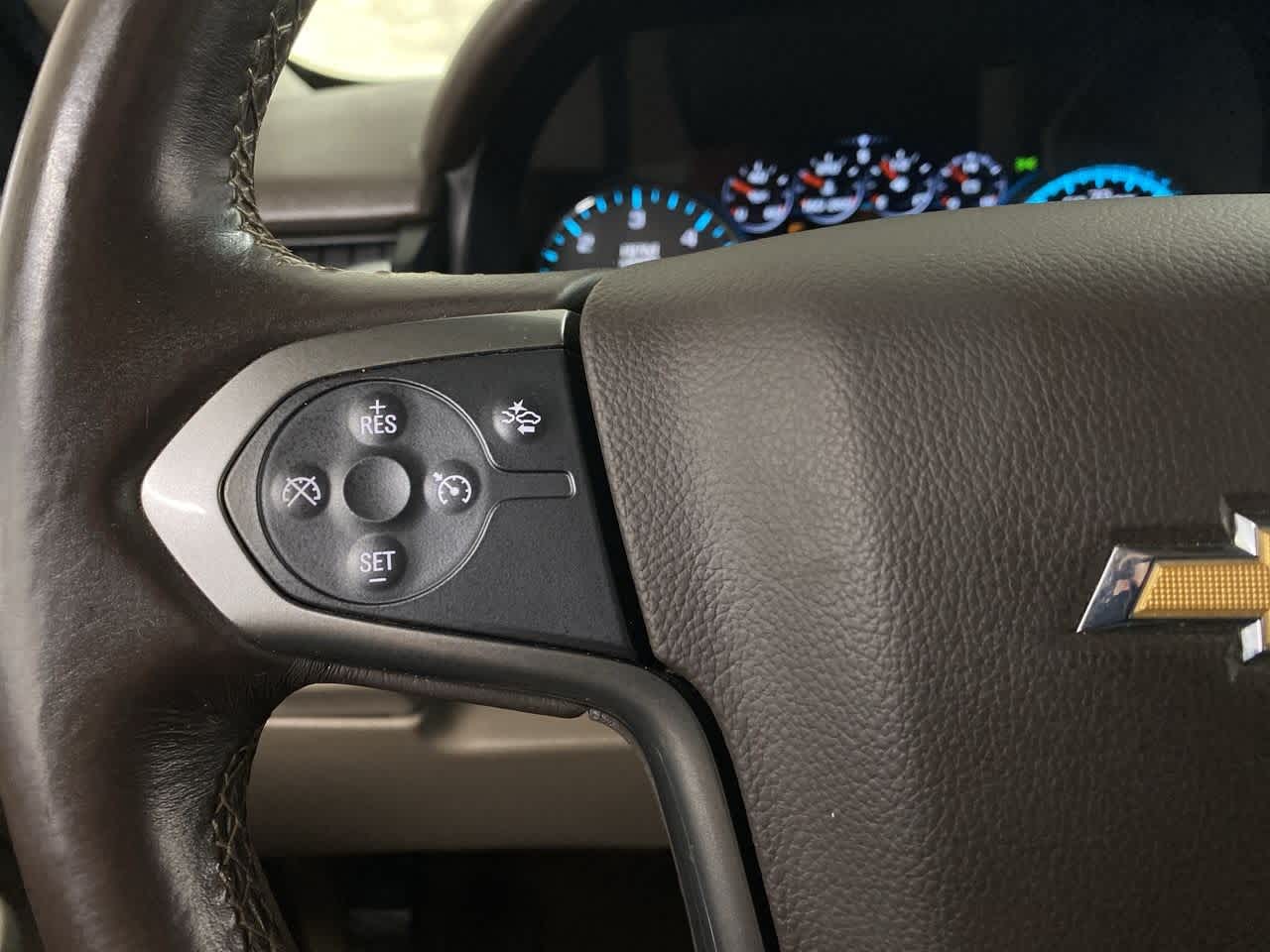 Thumbnail: 2017 Chevrolet Tahoe - 21