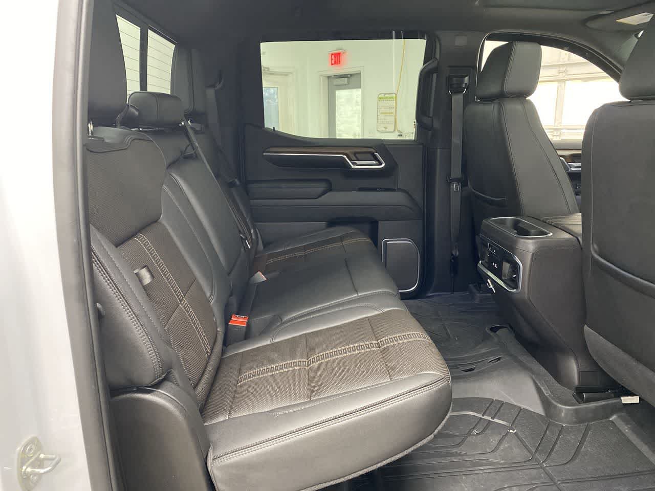 Thumbnail: 2024 Chevrolet Silverado 1500 - 17