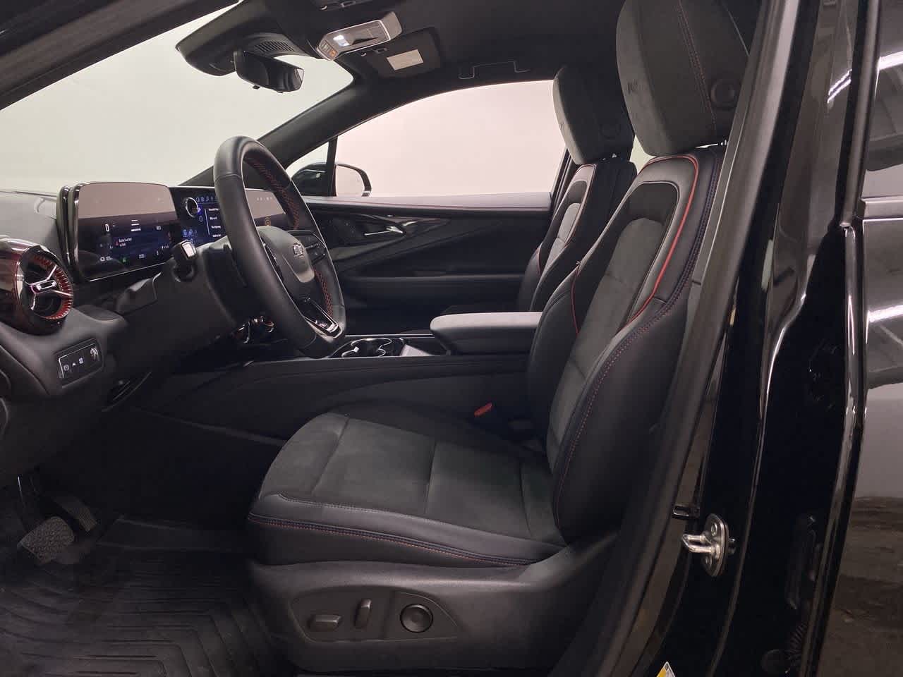 Thumbnail: 2024 Chevrolet Blazer EV - 15