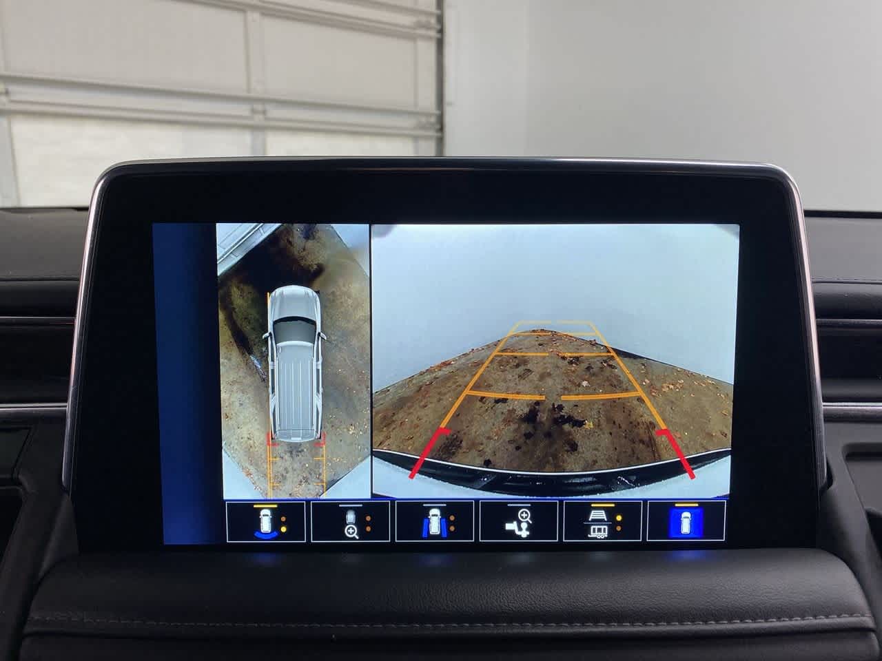 Thumbnail: 2023 Chevrolet Tahoe - 25