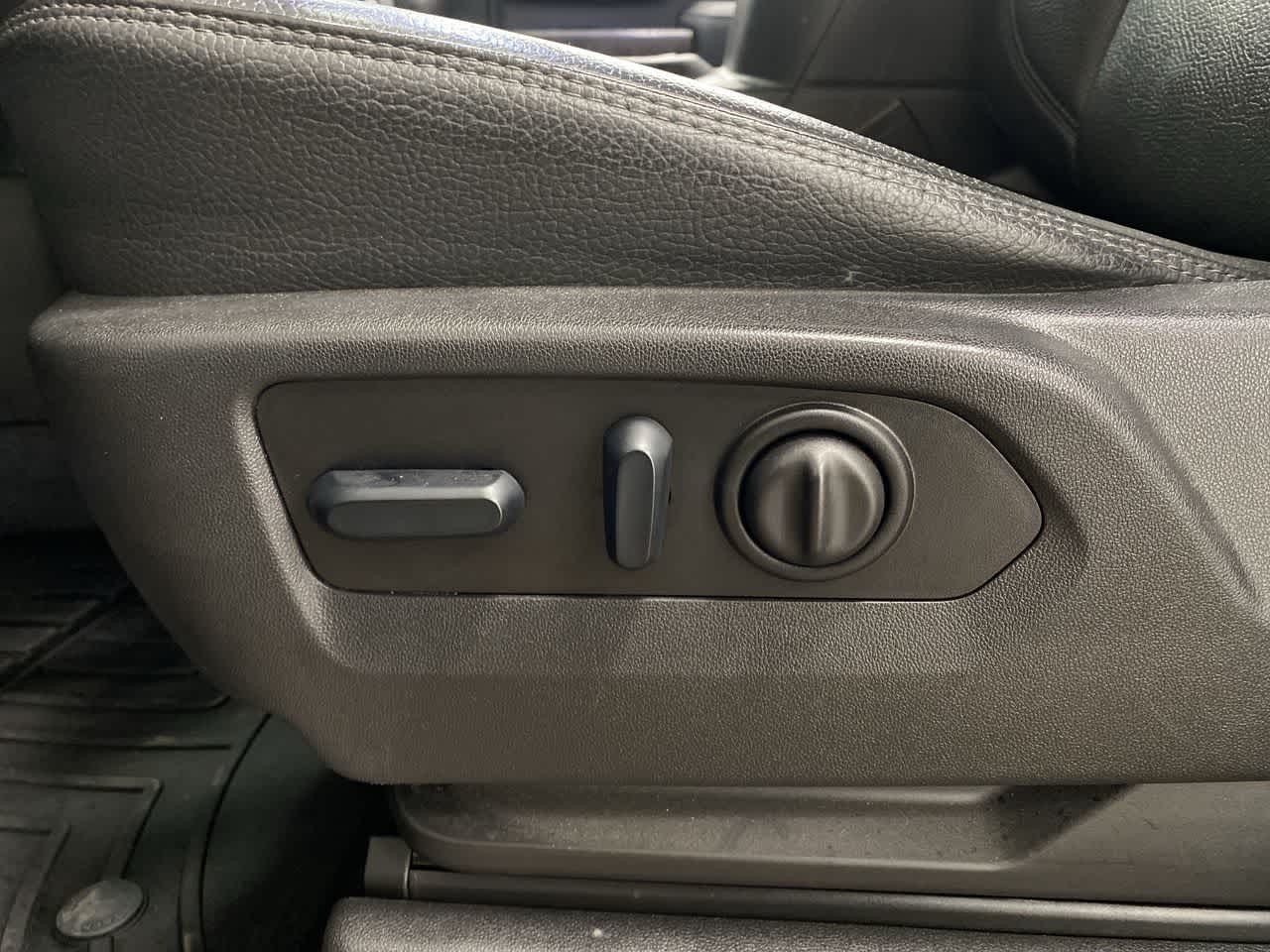 Thumbnail: 2023 GMC Sierra 2500 - 14