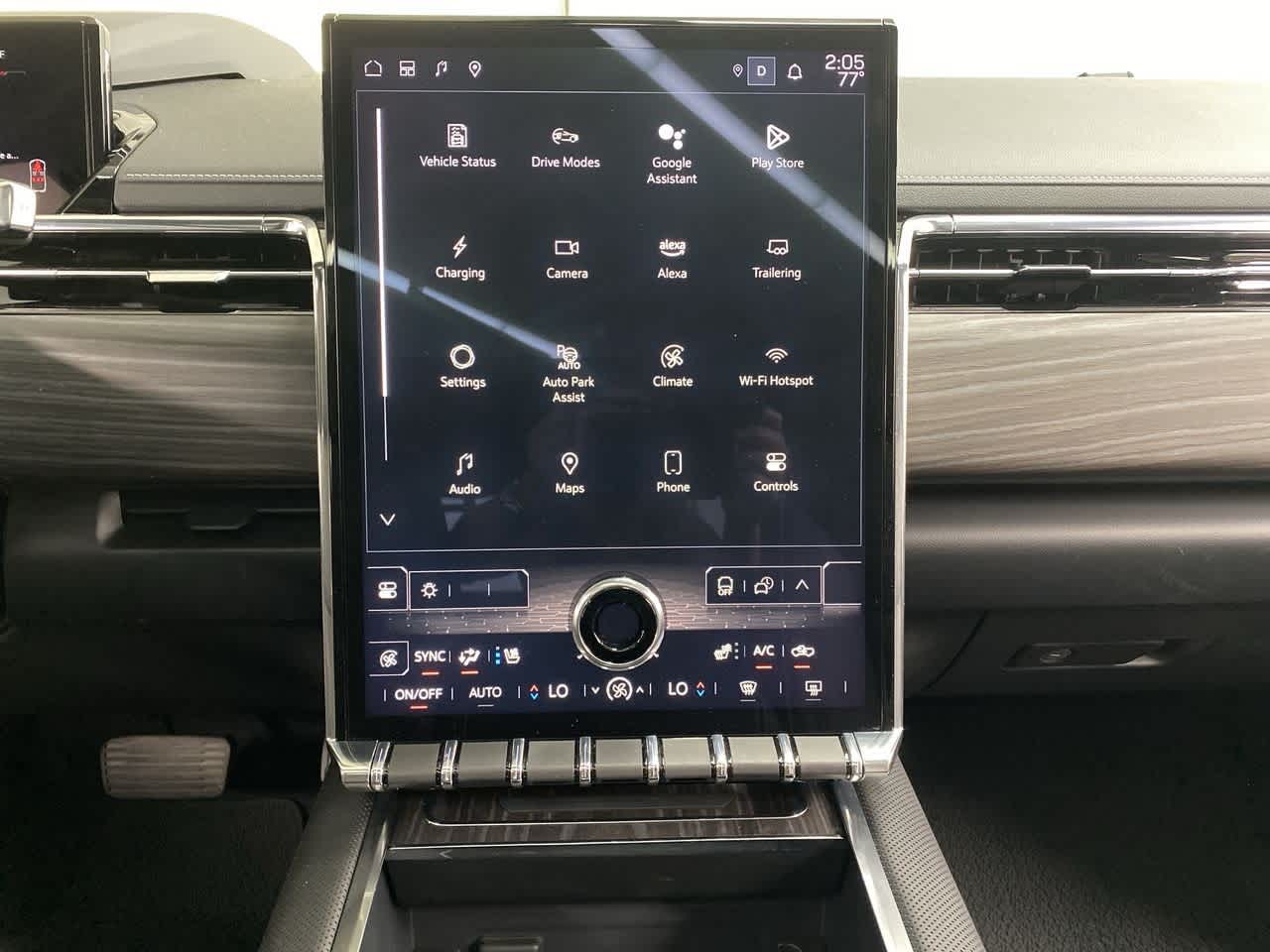 2024 GMC Sierra EV Denali 25