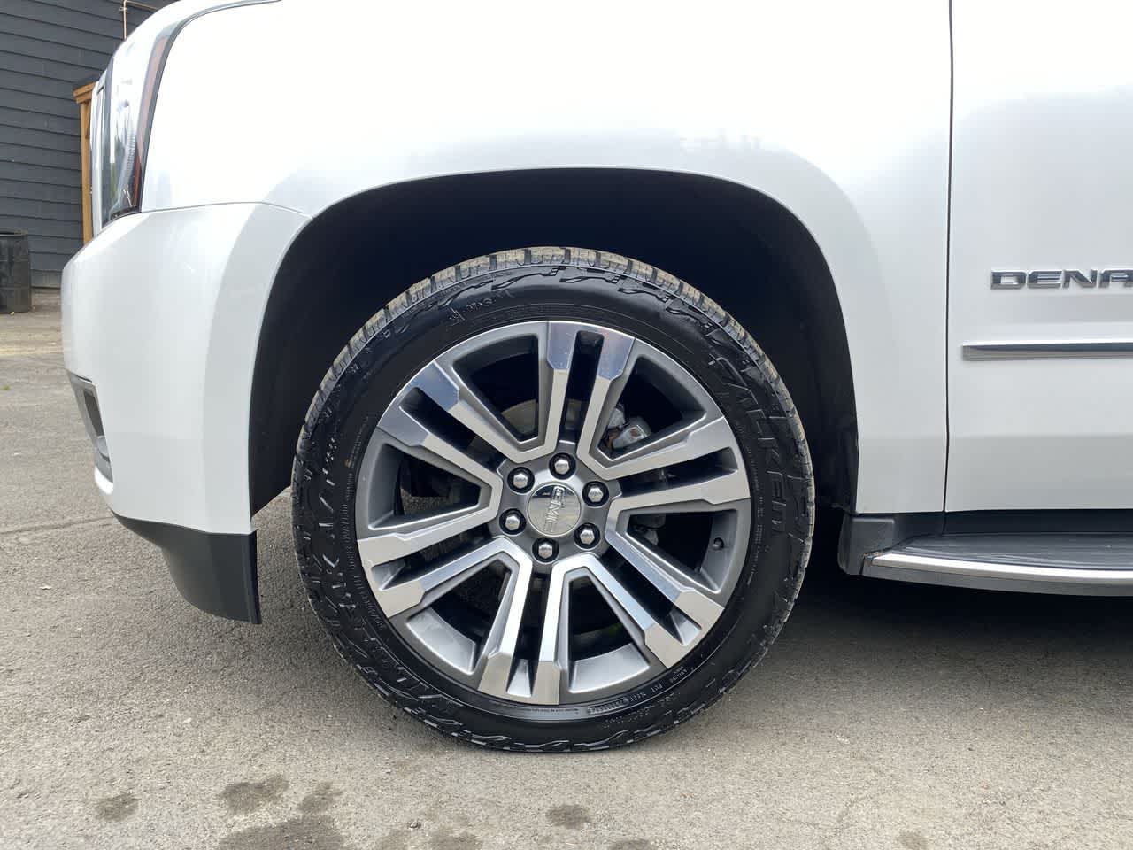 Thumbnail: 2017 GMC Yukon - 11