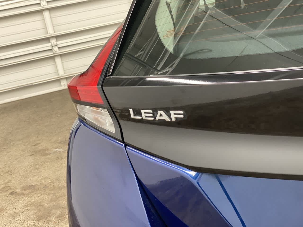 Thumbnail: 2022 Nissan Leaf - 10