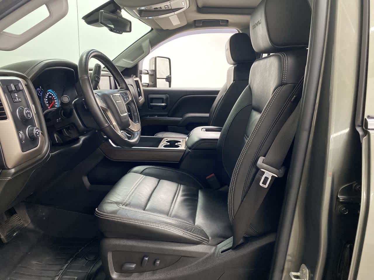 Thumbnail: 2017 GMC Sierra 2500 - 13