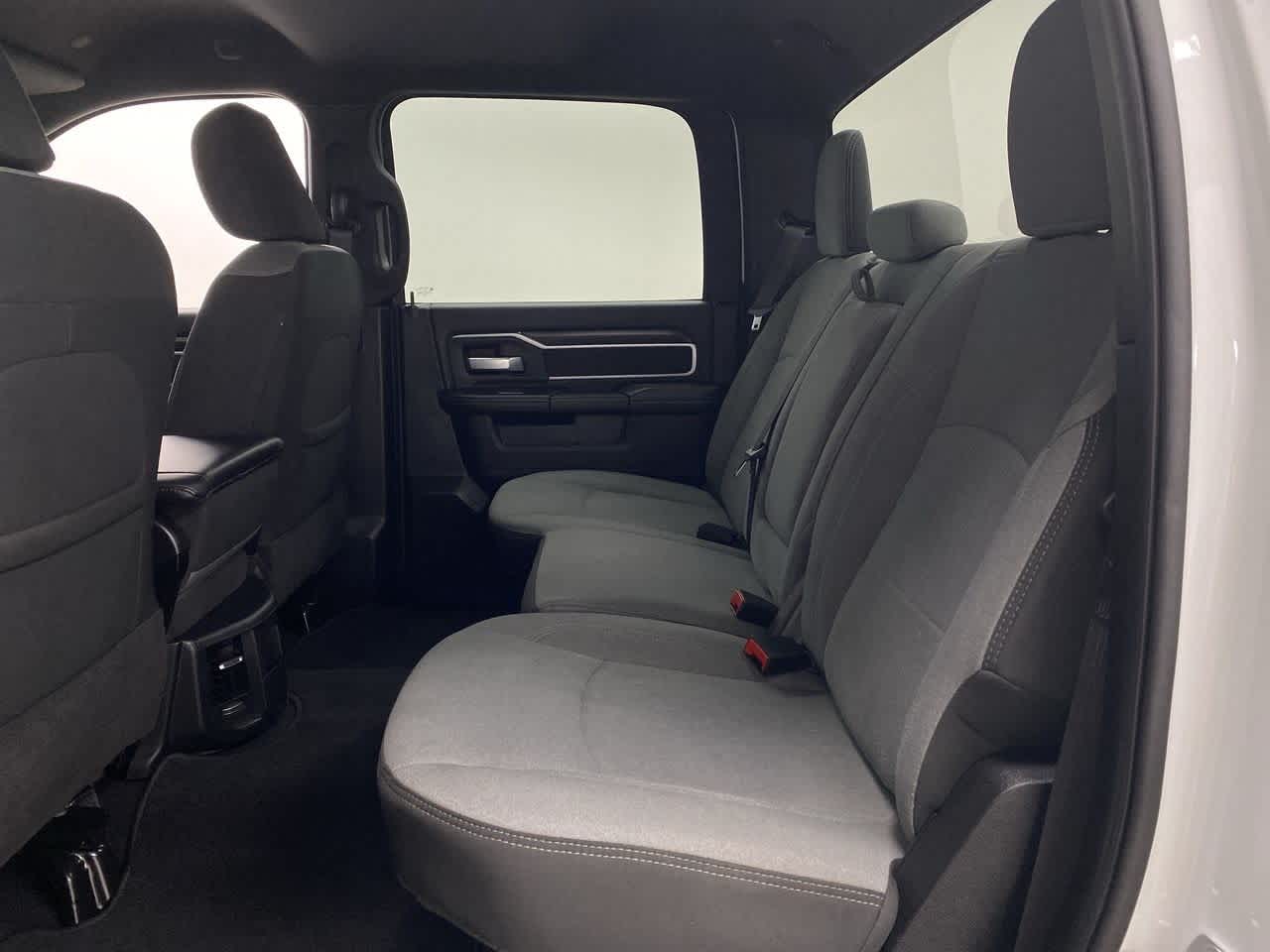 2024 RAM 3500 Big Horn 17