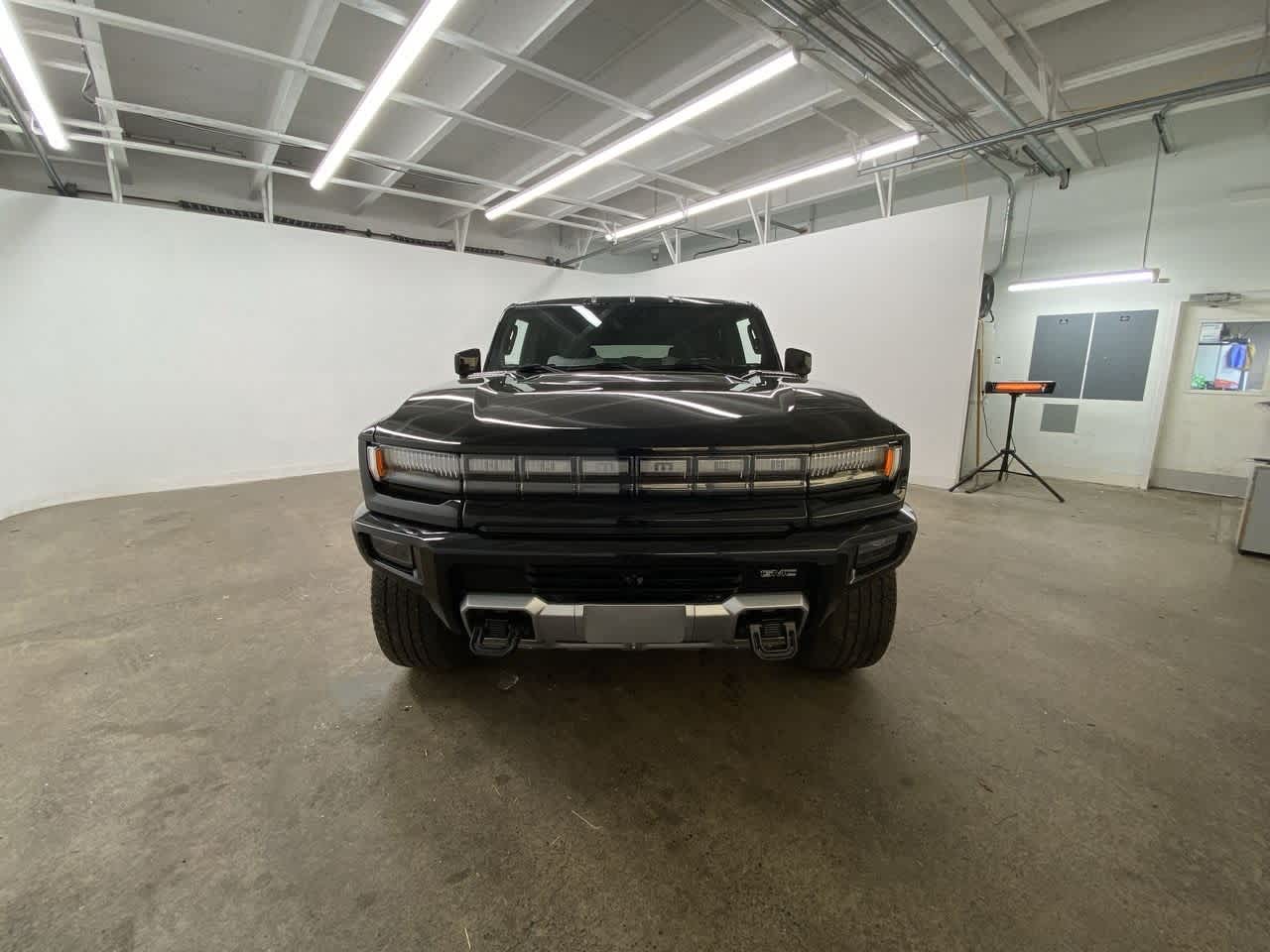 Thumbnail: 2024 GMC Hummer EV - 9