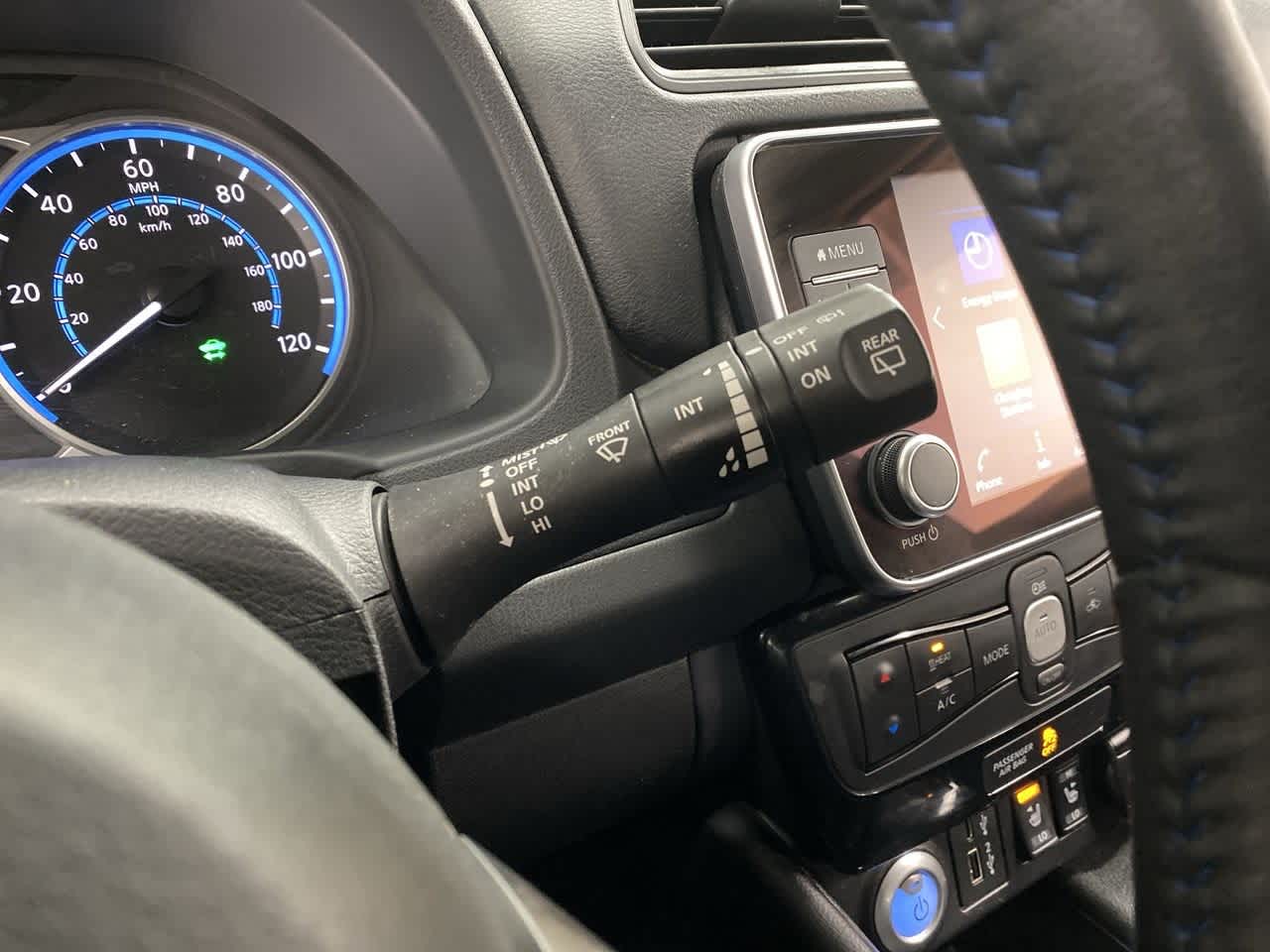 Thumbnail: 2022 Nissan Leaf - 24