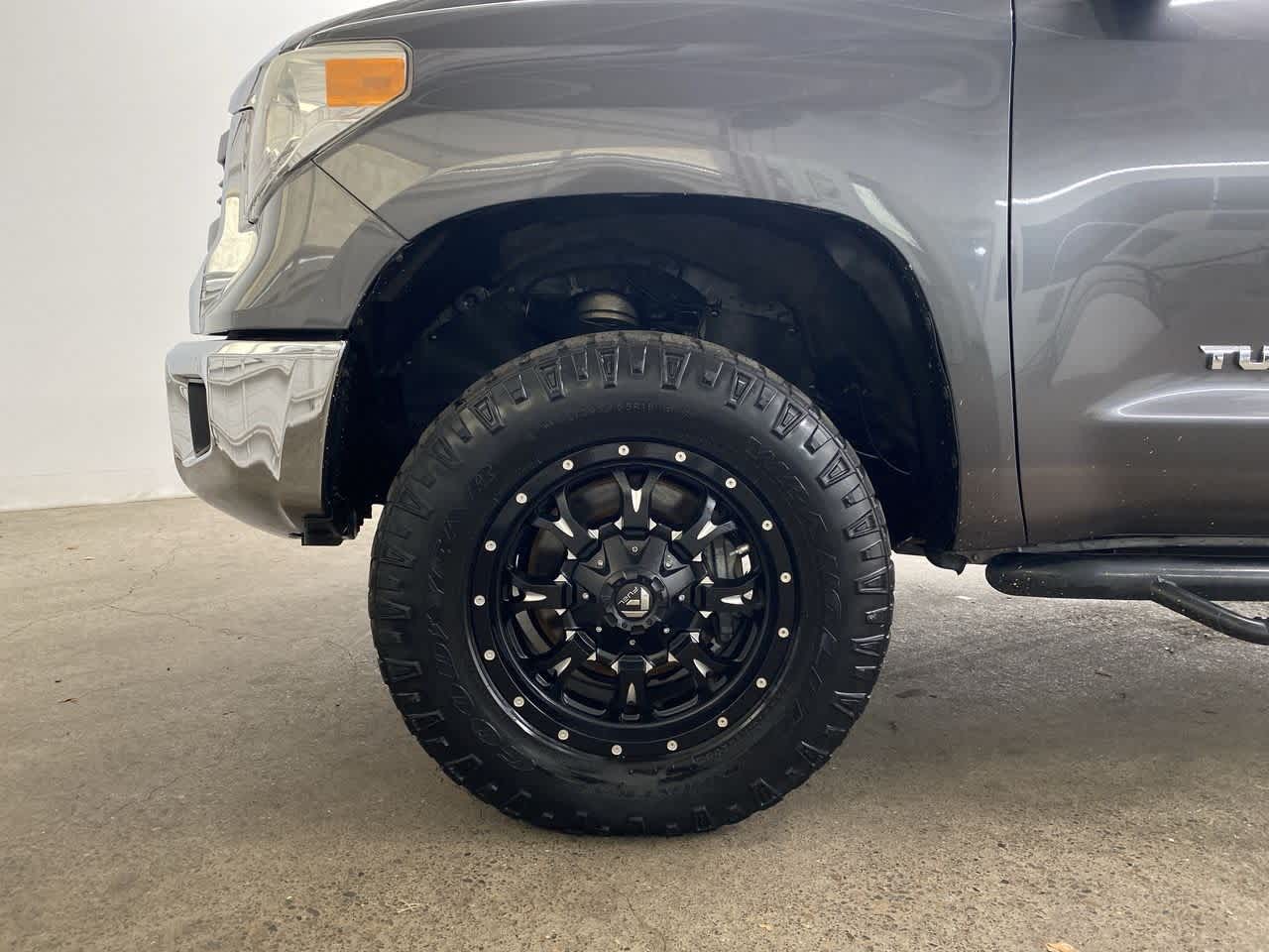 Thumbnail: 2014 Toyota Tundra - 11