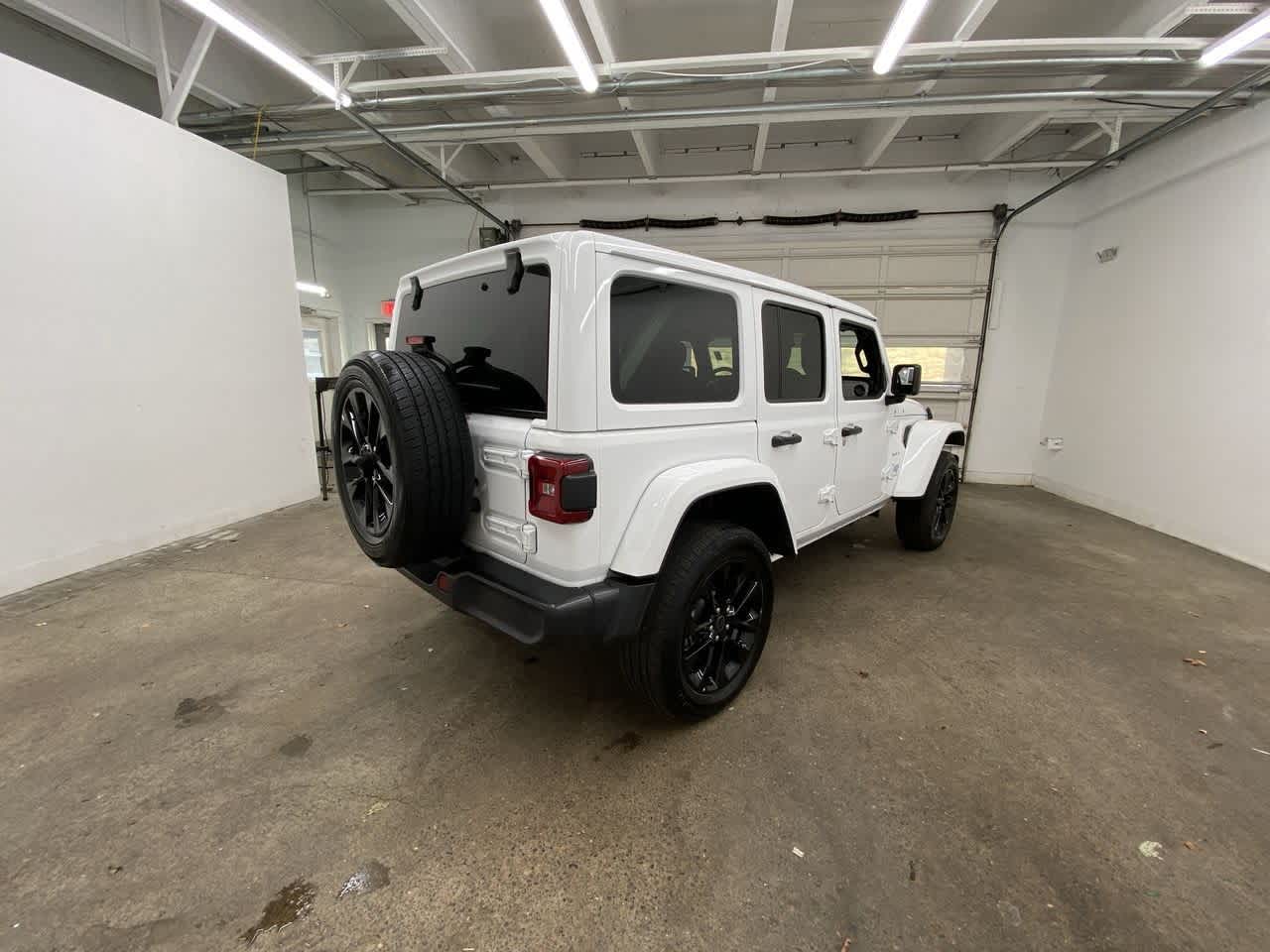 Thumbnail: 2024 Jeep Wrangler - 6