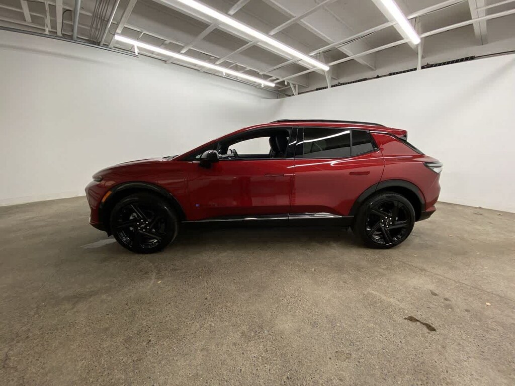 Used 2024 Chevrolet Equinox EV RS w/3RS SUV