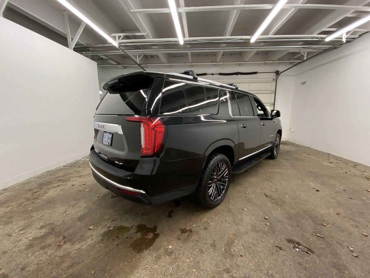 Thumbnail: 2021 GMC Yukon XL - 6