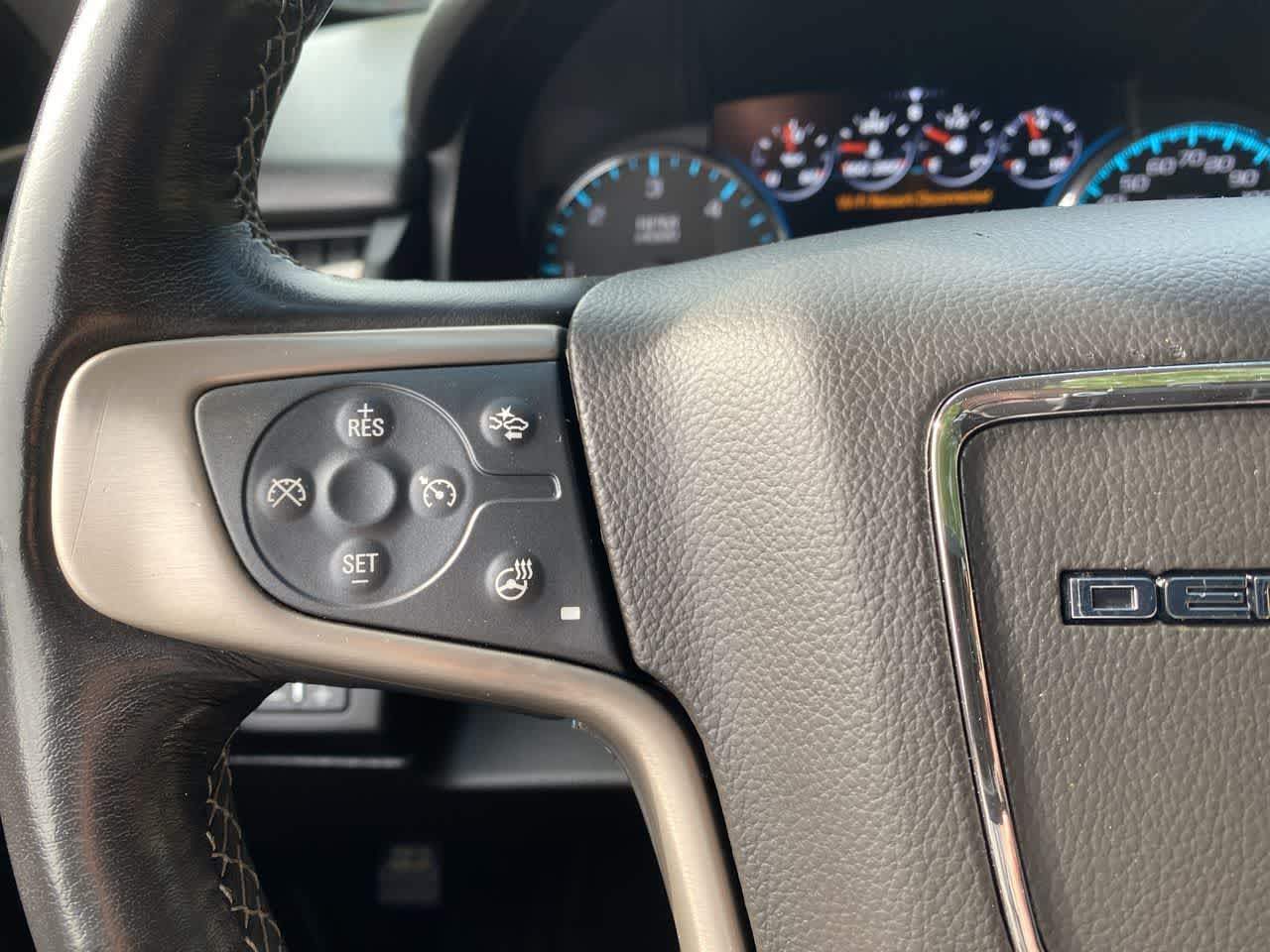 Thumbnail: 2019 GMC Yukon XL - 20