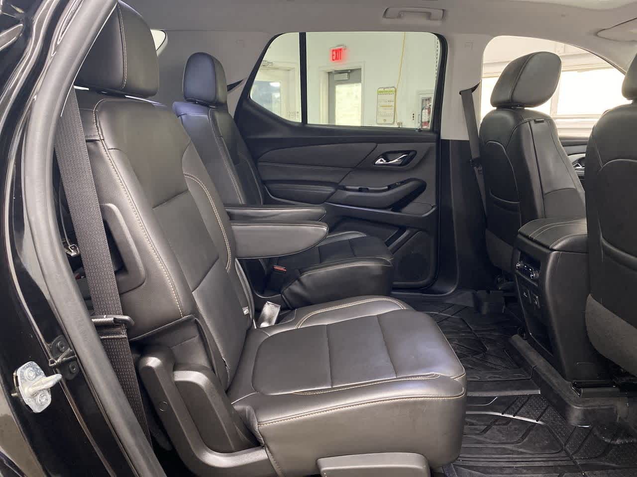 Thumbnail: 2020 Chevrolet Traverse - 18