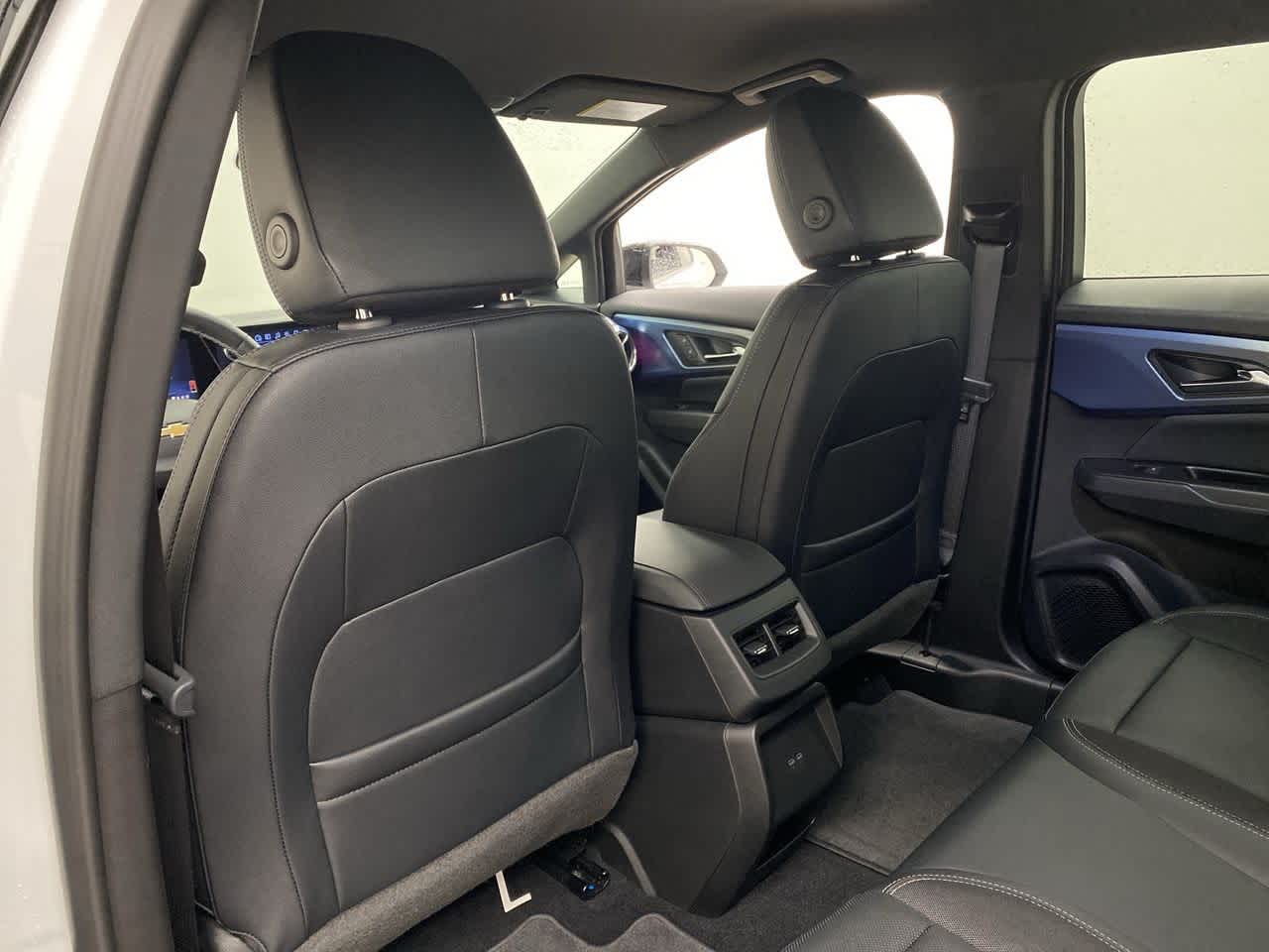 Thumbnail: 2025 Chevrolet Equinox - 16