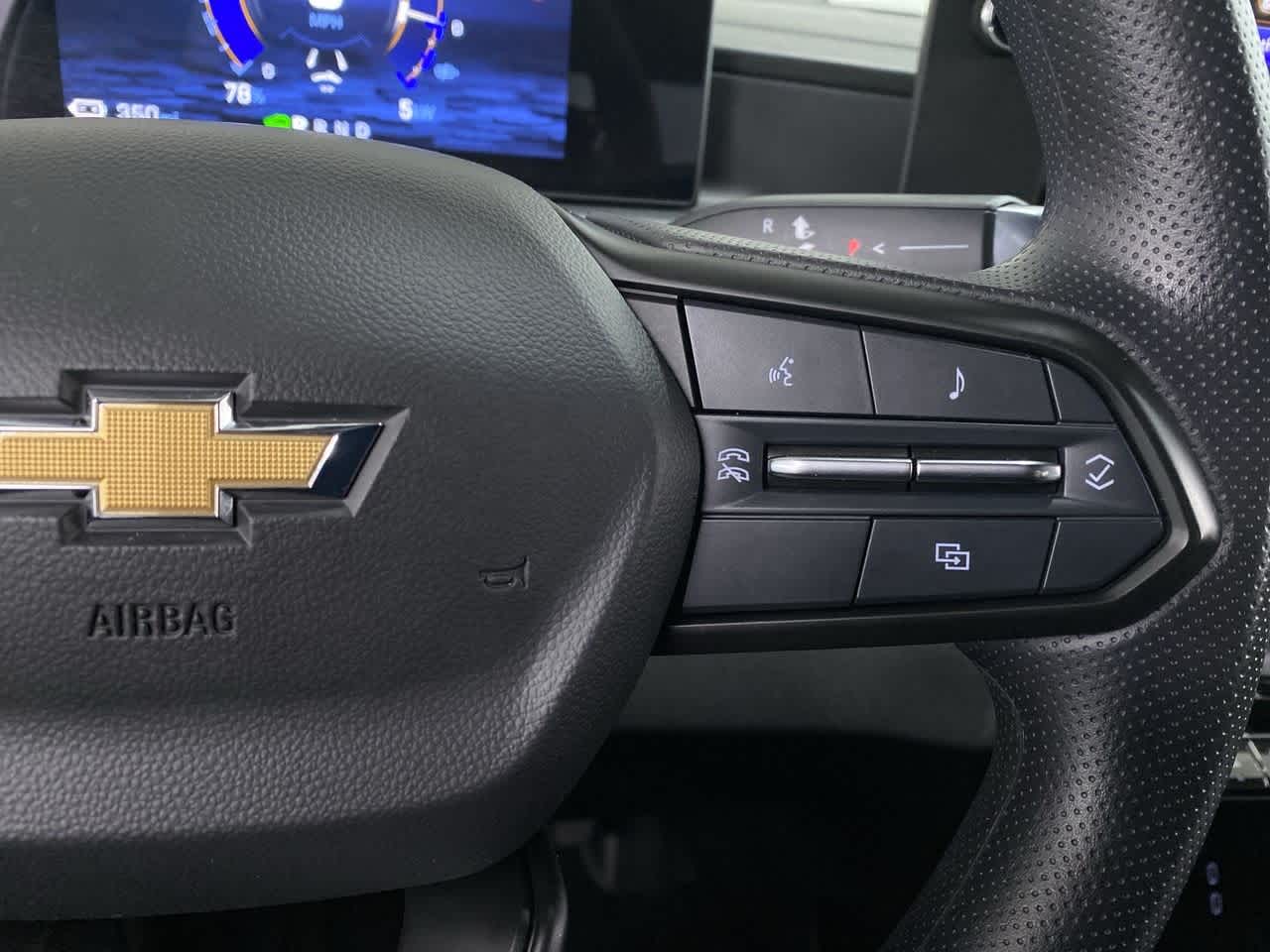 Thumbnail: 2024 Chevrolet Silverado EV - 21