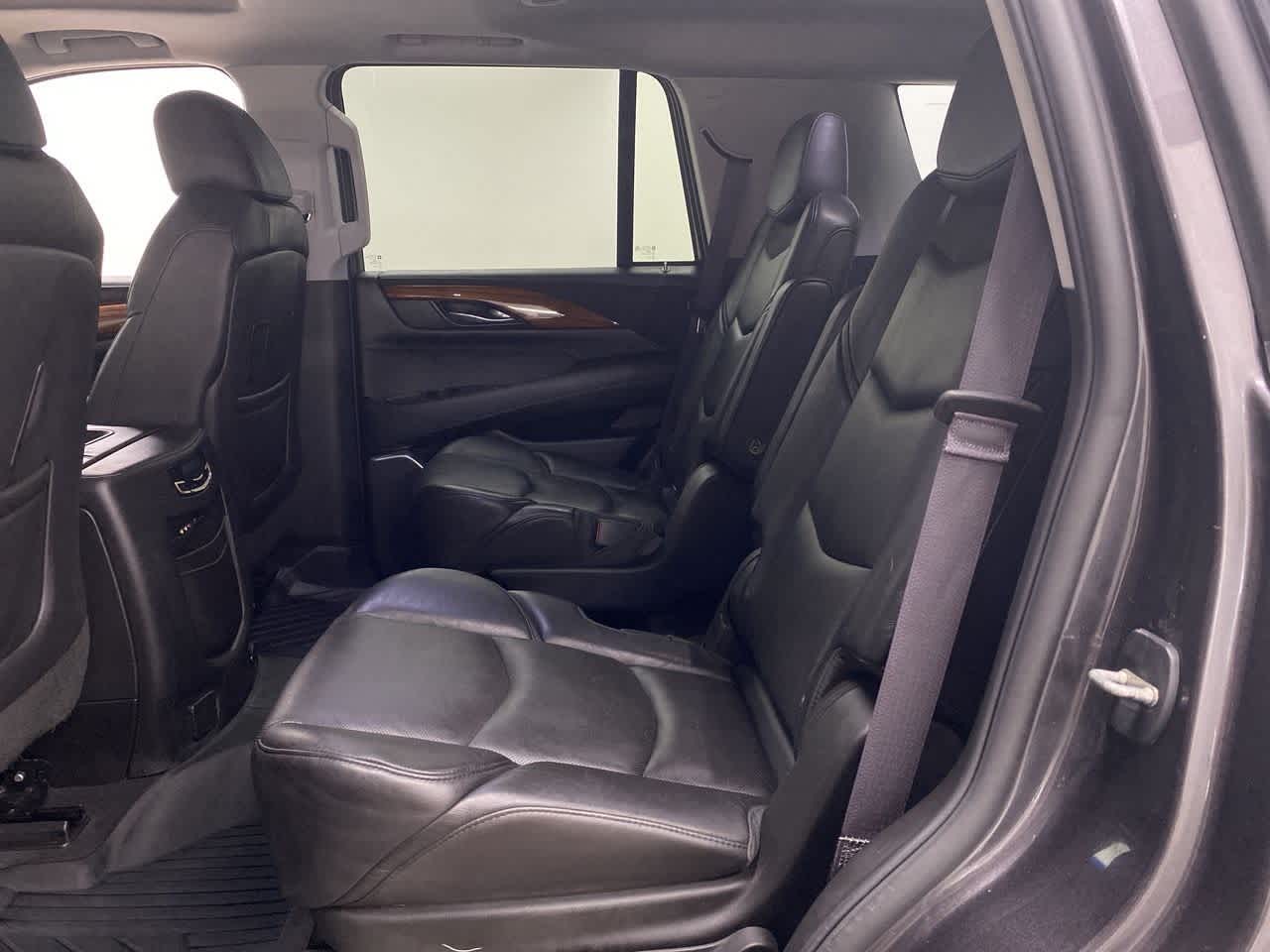 Thumbnail: 2015 Cadillac Escalade - 17
