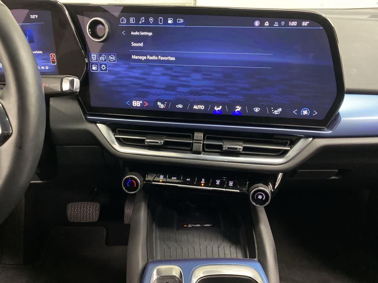 Thumbnail: 2025 Chevrolet Equinox - 23